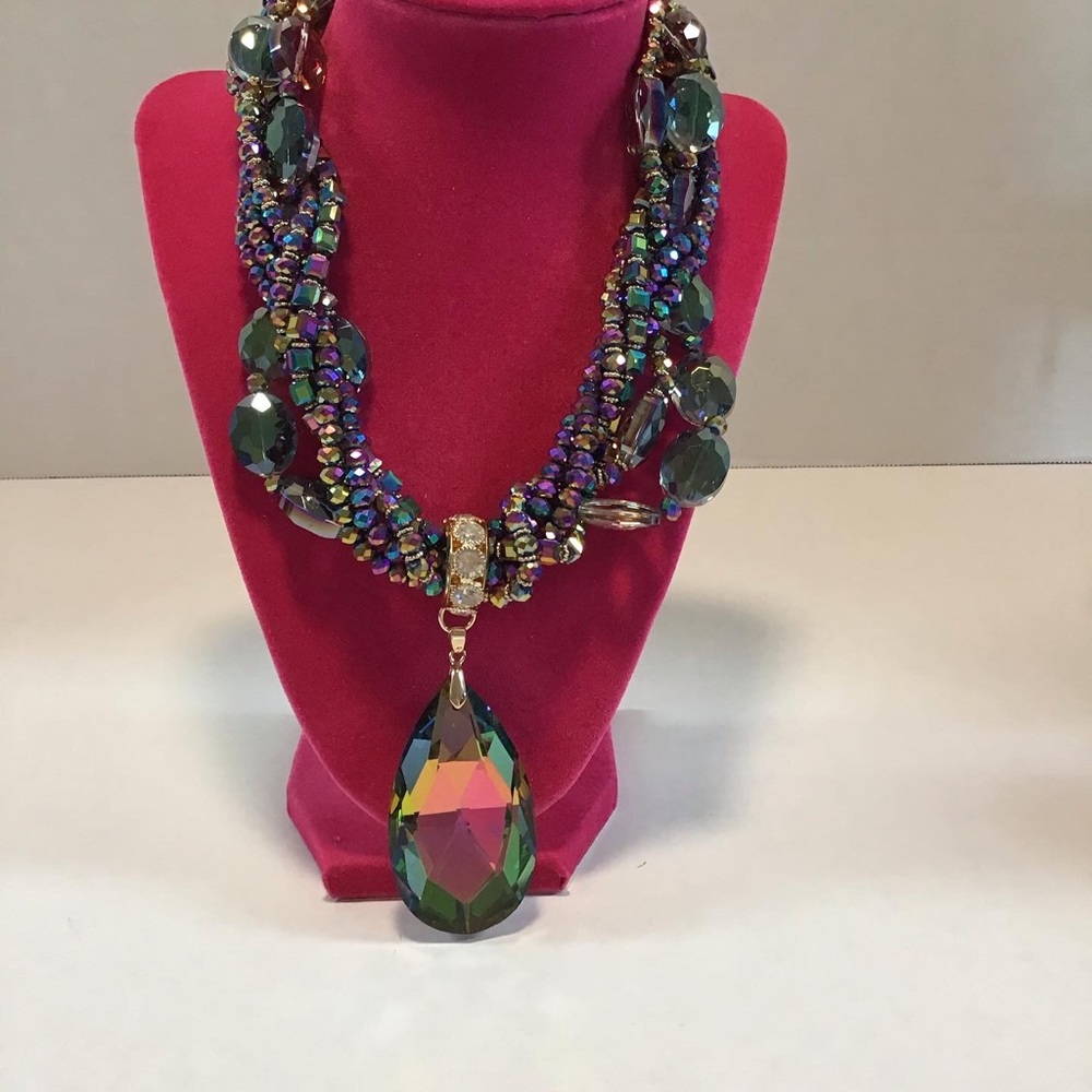 Elegant Necklace